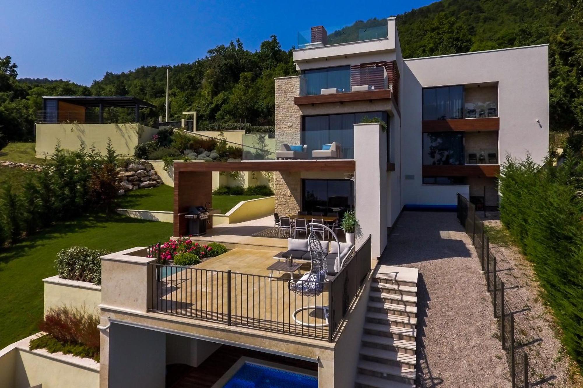 Luxury Altavista Near Opatija For 8 People With Wellness, Private Mini Golf Court & Amazing Sea View Willa *